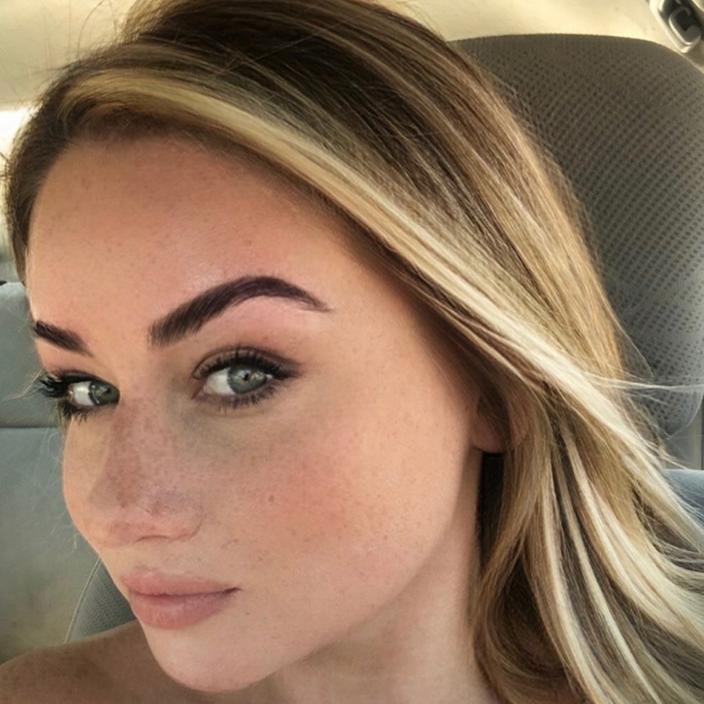 Meet your Posher, Ashlee